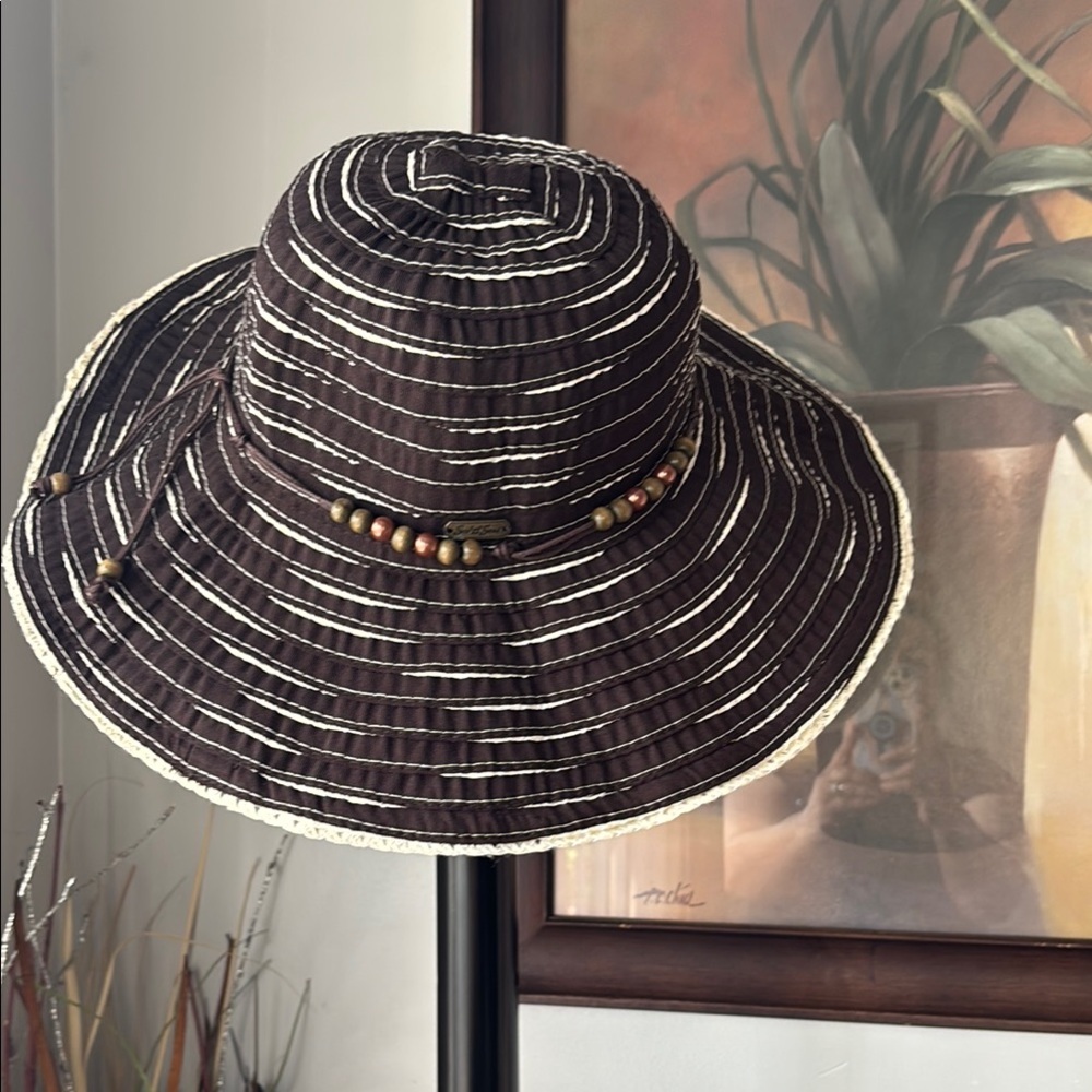 Stylish Brown and White Striped Sun Hat